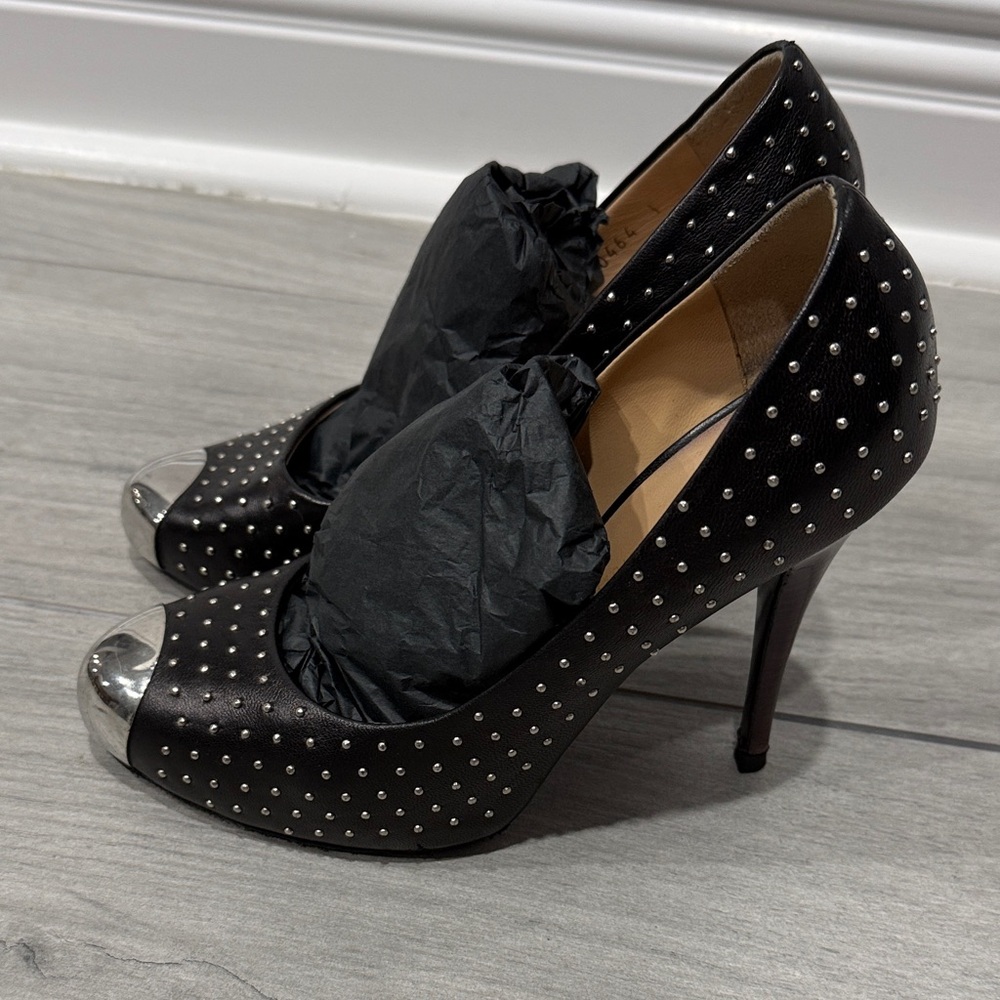 Giuseppe Zanotti Black Heels with Silver Accents